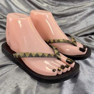 Ipanema Women's 5 / 35.5 Flip Flops Thong Sandal Black Gold Triangle Summer Shoe